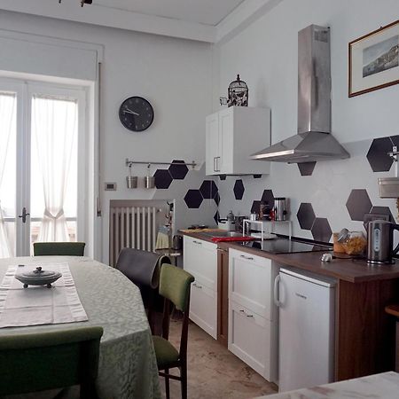 Viva La Nonna Apartment Салерно Екстериор снимка
